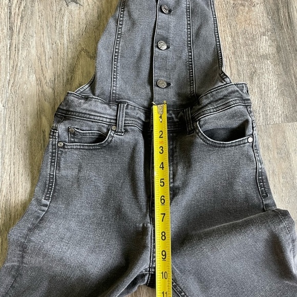 Celebrity Pink Overalls, size small - Picture 6 of 8